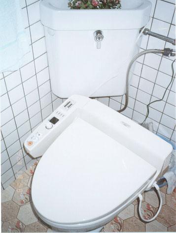 快適なトイレ空間に必須　ウォシュレットの取付