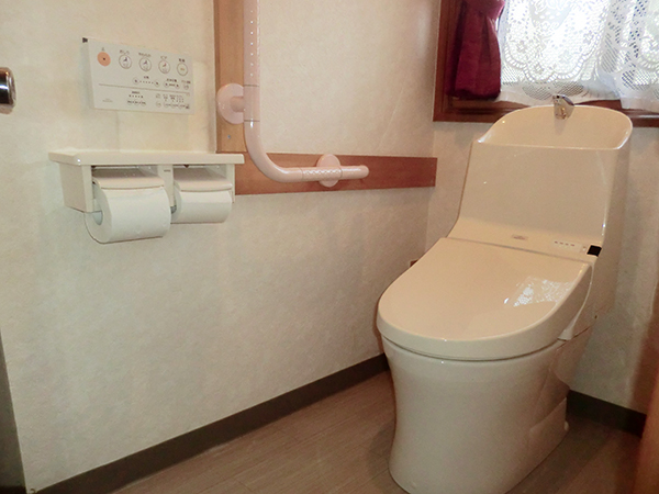 トイレ丸ごと交換！