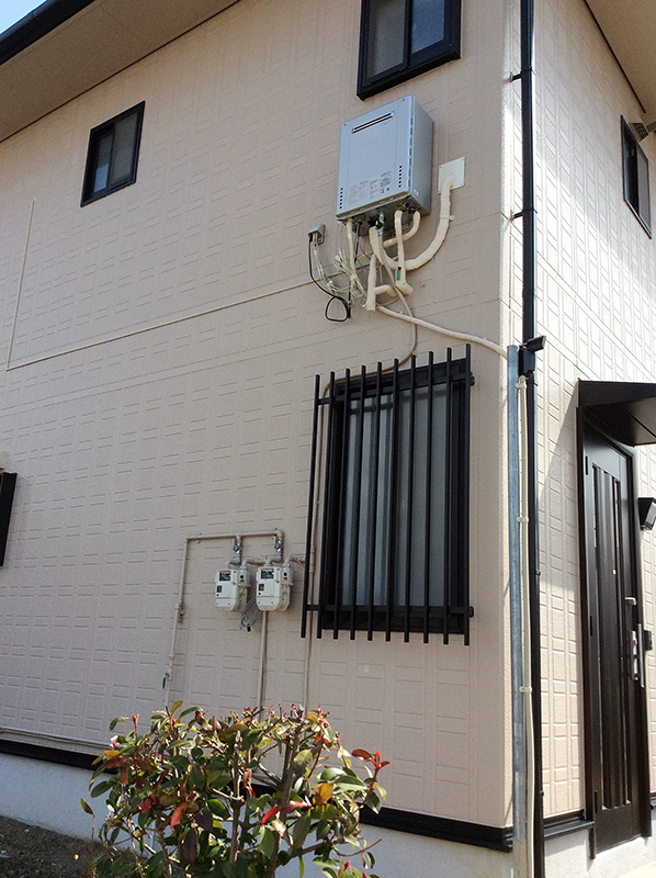 2階に設置、給湯器増設リフォーム