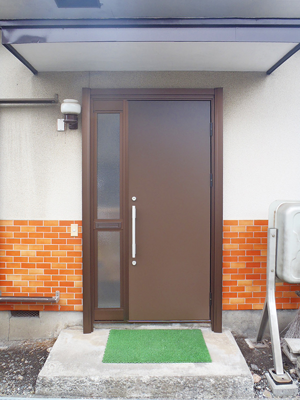 工事期間はたったの1日！カバー工法で玄関ドアを交換