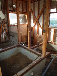 【辰野町】解体現場を確認すると・・・